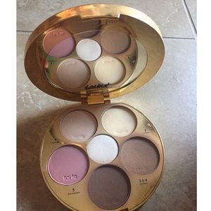 Tarteist contour palette